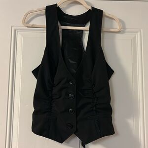 Stylish vest top!